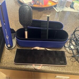 Dyson Hair Styling Kit in Purple and Black